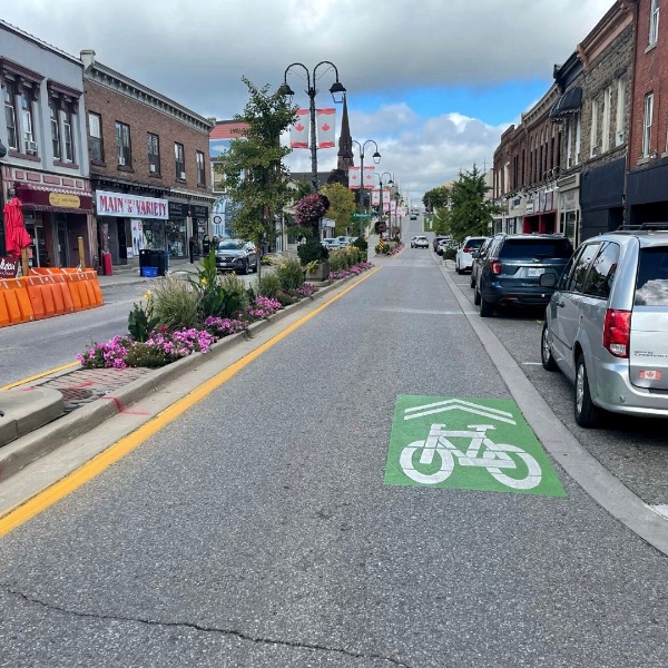 Major street shared lane